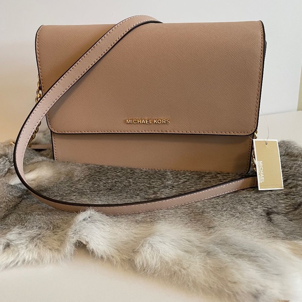 Michael Kors Daniela Large Saffiano Leather Crossbody Bag